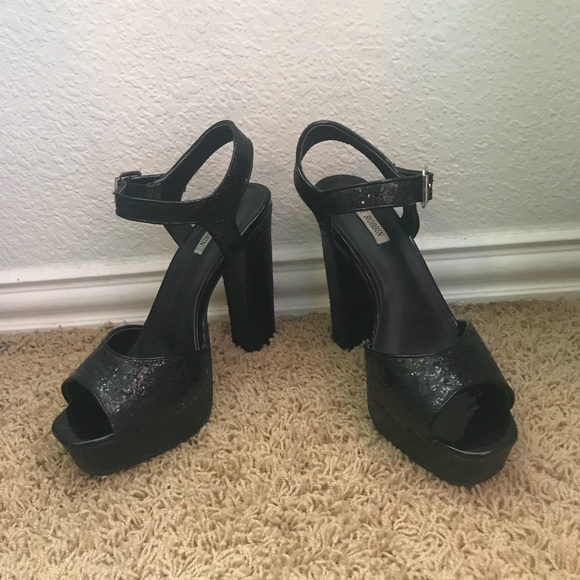 Lola Shoetique sparkly black platform heels - Picture 3 of 6